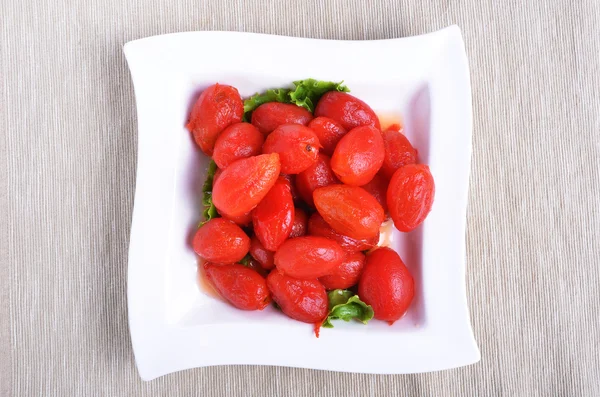 Tomates descascados de ameixa — Fotografia de Stock