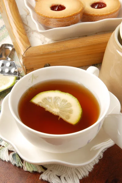 Tè con un limone — Foto Stock