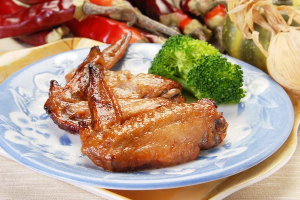 Grilled chicken wing — Stock Photo, Image