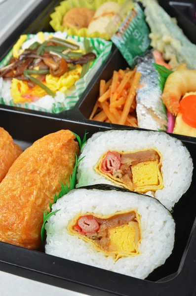 Japońskie sushi bento — Zdjęcie stockowe