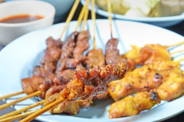 sığır eti ve tavuk satay