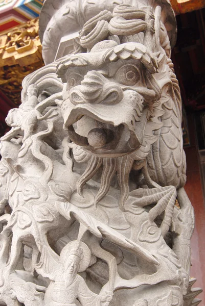 Dragon stenen beeldhouwwerk — Stockfoto