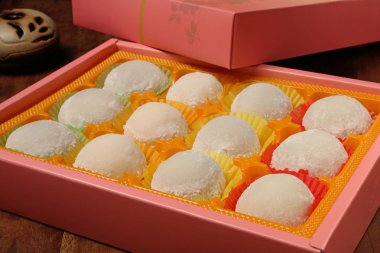 yapışkan pirinç keki