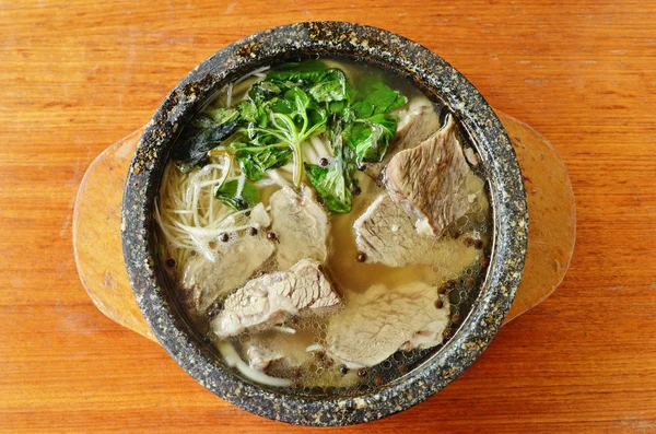 Stewed beef noodle soup
