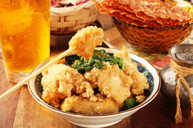 tuzlu kızarmış tavuk