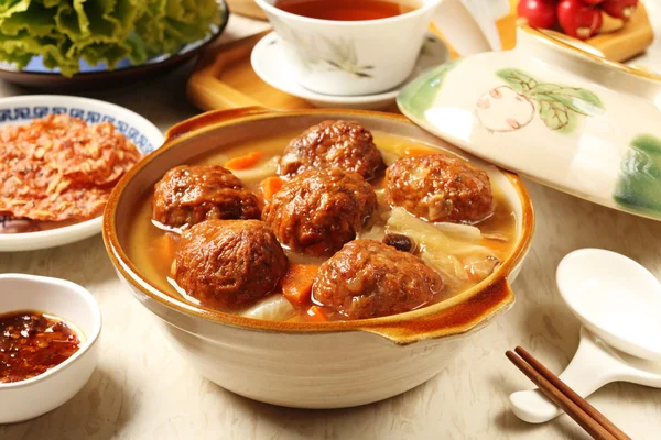 Braised pork balls in soy sauce — Stock Image Braised pork balls in soy sauce Royalty Free Stock Photos