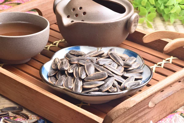 Sunflower Seeds Plate Hot Tea — Stock Photo, Image