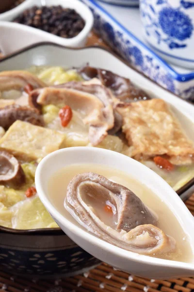 胡椒猪胃汤 冬季台湾流行的食物 — 图库照片