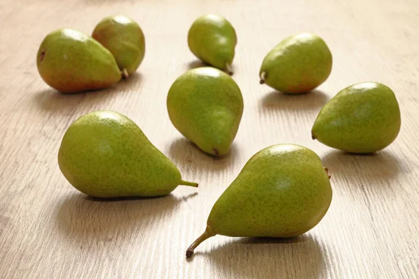 Ripe Pears Wooden Plank — Stock Photo, Image