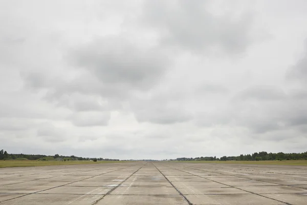 Pista misteriosa —  Fotos de Stock