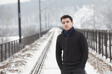 adam kış