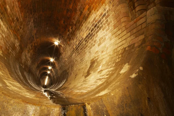 Unterirdischer Tunnel — Stockfoto