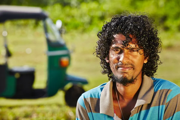 Tuk-tuk driver — Stock Photo, Image