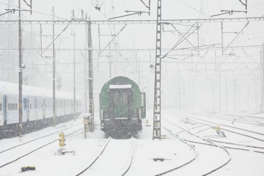 Kışın tren istasyonu