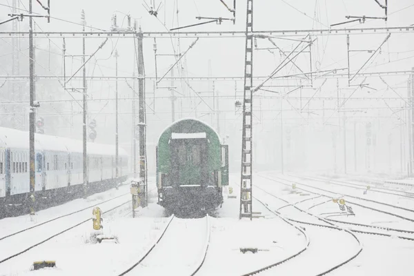 Estação ferroviária no inverno — Fotografia de Stock