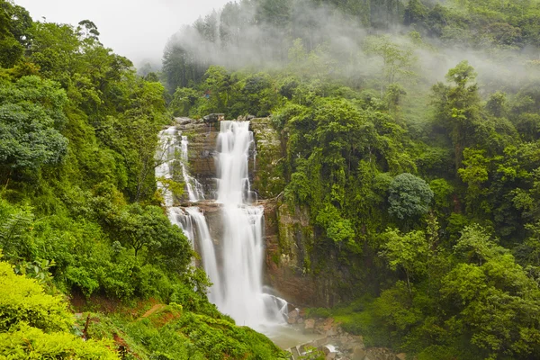 Waterfall — Stock Photo, Image