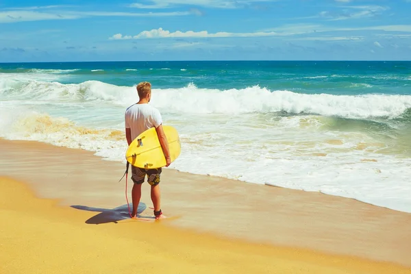 Surfing — Stock Photo, Image