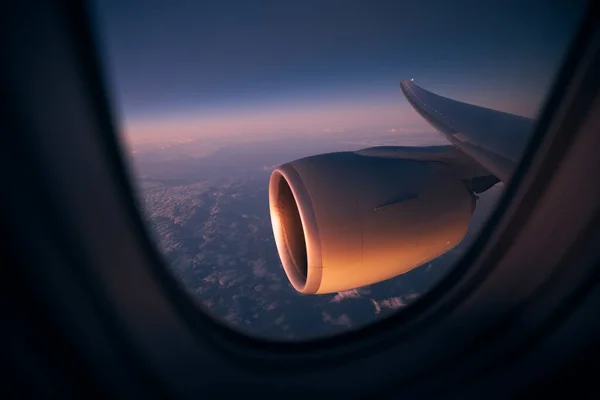 View Window Airplane Night Flight Ocean Selective Focus Jet Engine — Stockfoto