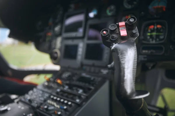 Close Helicopter Flight Control Cockpit — Foto Stock