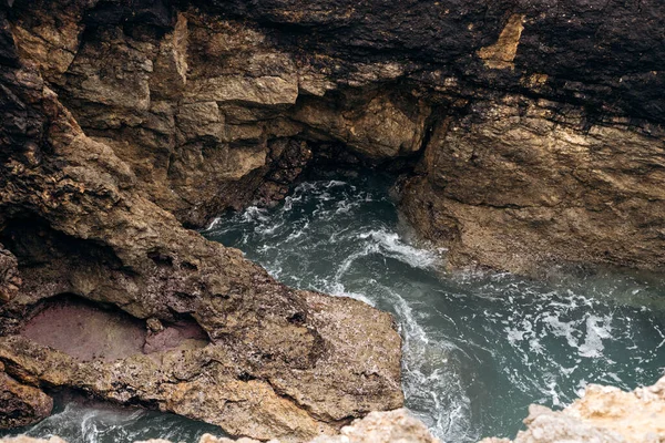 Naturaleza Ondas Oceánicas Barranco Las Rocas Portugal — Foto de Stock