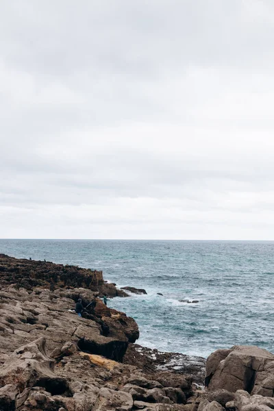 Hullámok Ütköznek Partvonal Tengerparton Kilátás Atlanti Óceán Partján Cabo Roca — Stock Fotó