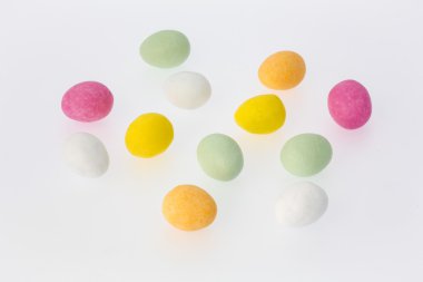 çikolata yumurta rasgele yerleştirilmesi