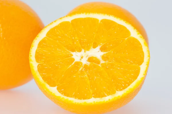 An Orange Cut in Half — Stock Photo, Image