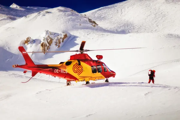 Kurtarma helikopteri — Stok fotoğraf