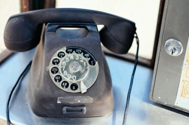 çevirmeli telefon