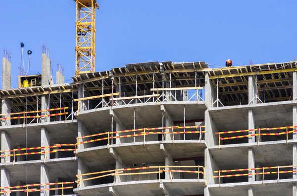 Construction of a residential building — Stock Photo, Image