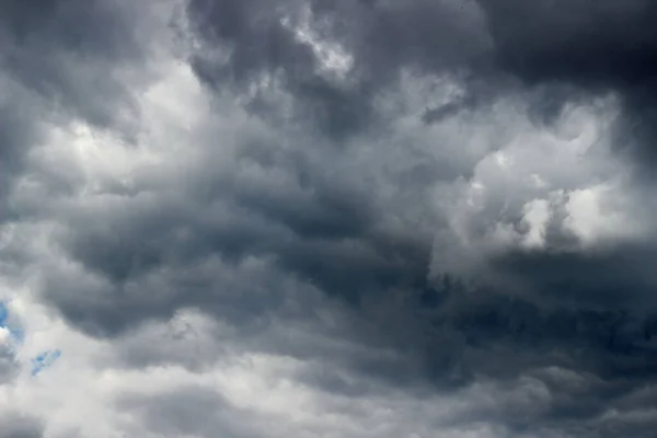 Ουρανό Μαύρα Σύννεφα Καταιγίδα Φόντο — Φωτογραφία Αρχείου