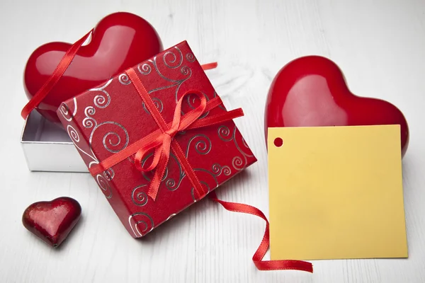 Valentines caixa de presente e cartão — Fotografia de Stock