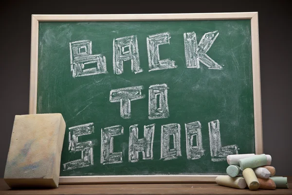 Voltar ao texto da escola no quadro negro — Fotografia de Stock