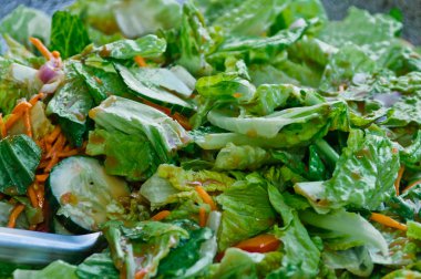 tabak yemek salatası