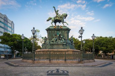 Rio de Janeiro, Brezilya - 26 Ekim 2021: Rio de Janeiro şehir merkezindeki Tiradentes Meydanı 'nda I. Dom Pedro' nun heykeli.