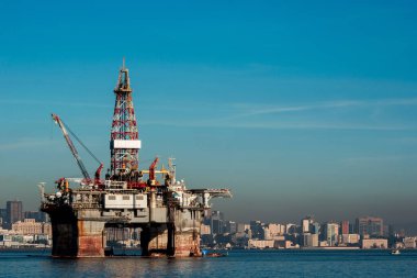 Brezilya, Rio de Janeiro 'daki Guanabara Körfezi' nde petrol sondaj platformu