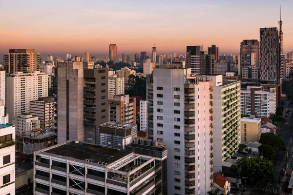 Edifícios High Rise Cidade São Paulo Pouco Antes Nascer Sol — Fotografia de Stock