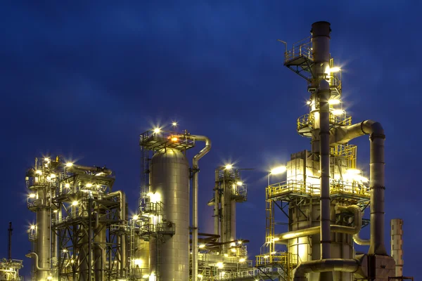 Refinery at night — Stock Photo, Image