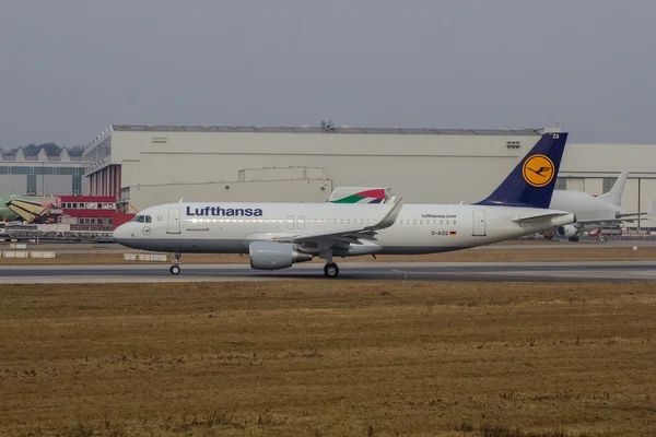 Lufthansa sharklets A320-200 d-aizq — Foto Stock