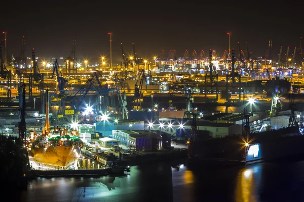 Gece yukarıdan Hamburg liman — Stok fotoğraf