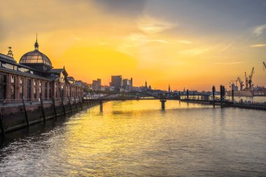 Hamburg fishmarket, sunrise
