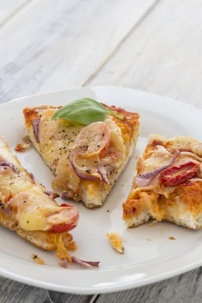 Leftover pizza — Stock Photo, Image