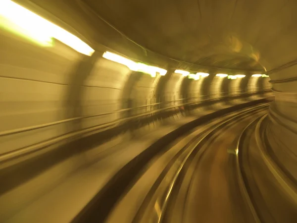 Túnel del metro borroso —  Fotos de Stock