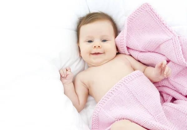 Bellissimo bambino a letto — Foto Stock