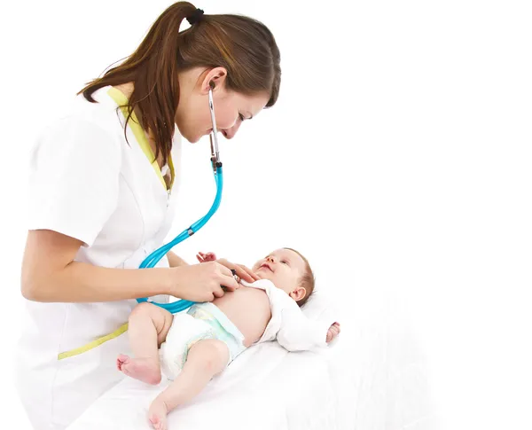 Examen de bébé avec stéthoscope — Photo