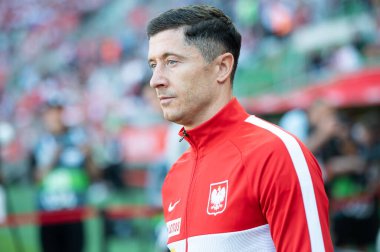 WROCLAW, POLAND - 1 Haziran 2022: UEFA Uluslar Ligi A Grubu 4. Polonya kaptanı Robert Lewandowski maçtan önce.