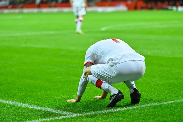 Futbolista Después Falta Disparar Durante Partido Fútbol —  Fotos de Stock