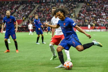 WARSZAWA, POLAND - 22 Eylül 2022: UEFA Uluslar Ligi A grubu 4. Aslında Nathan Ake.