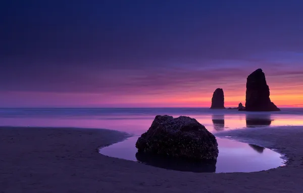 Haystack Rock — Stock Photo, Image