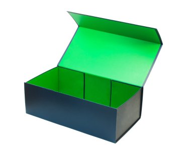 Beyaz arka plan üzerine açık ambalaj kutusu